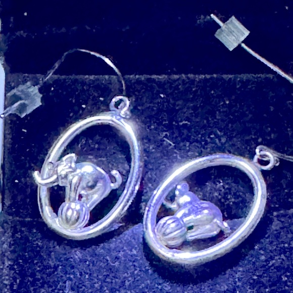 AXOMY Silver Hoop Earrings with Elephant Accents - Picture 1 of 8